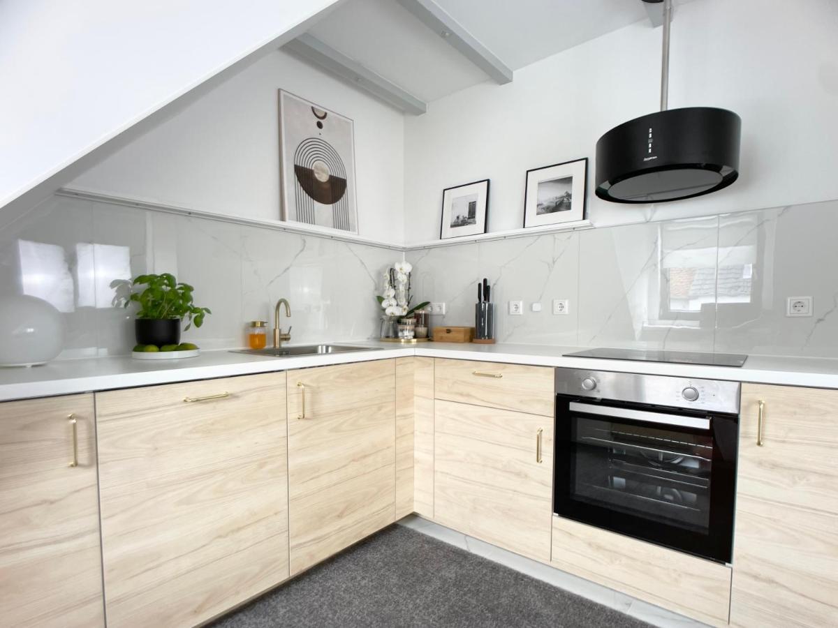 M-Style 04 Apartment Mit Balkon Und Gasgrill, 24H Self-Check-In, Free Parking, Netflix Nuremberg Bagian luar foto