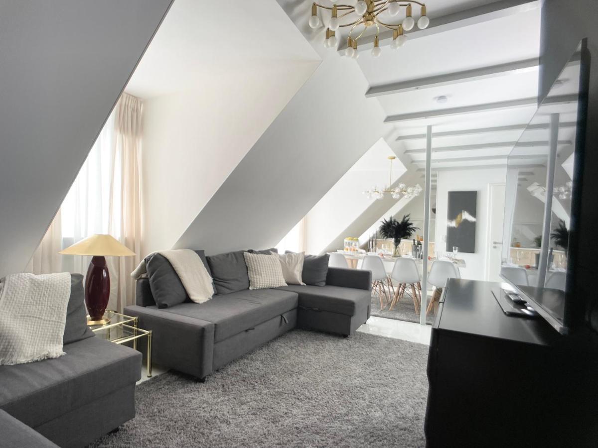 M-Style 04 Apartment Mit Balkon Und Gasgrill, 24H Self-Check-In, Free Parking, Netflix Nuremberg Bagian luar foto