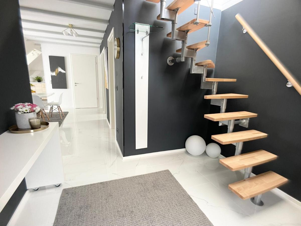 M-Style 04 Apartment Mit Balkon Und Gasgrill, 24H Self-Check-In, Free Parking, Netflix Nuremberg Bagian luar foto