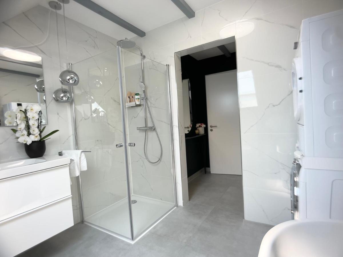 M-Style 04 Apartment Mit Balkon Und Gasgrill, 24H Self-Check-In, Free Parking, Netflix Nuremberg Bagian luar foto