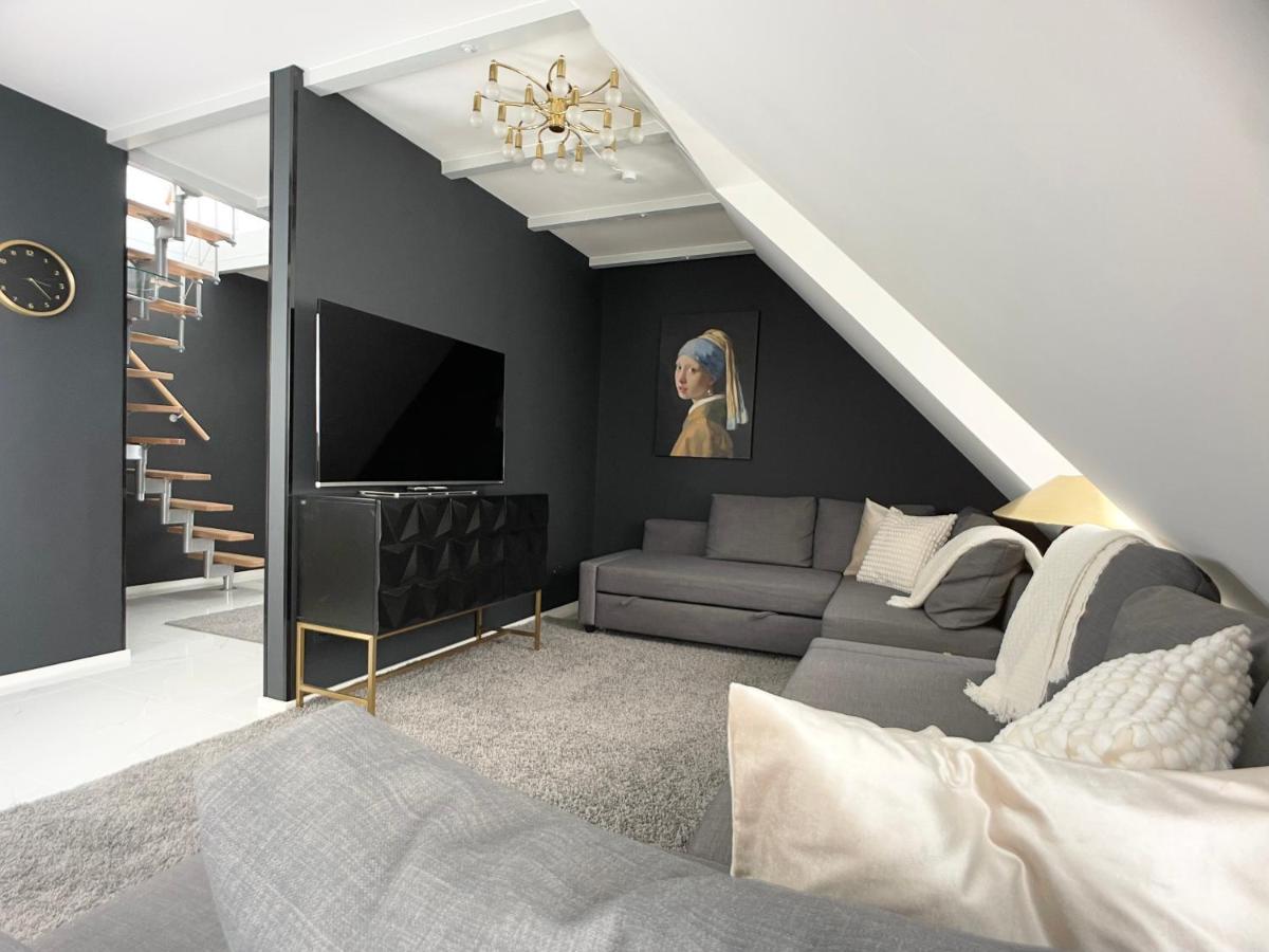 M-Style 04 Apartment Mit Balkon Und Gasgrill, 24H Self-Check-In, Free Parking, Netflix Nuremberg Bagian luar foto