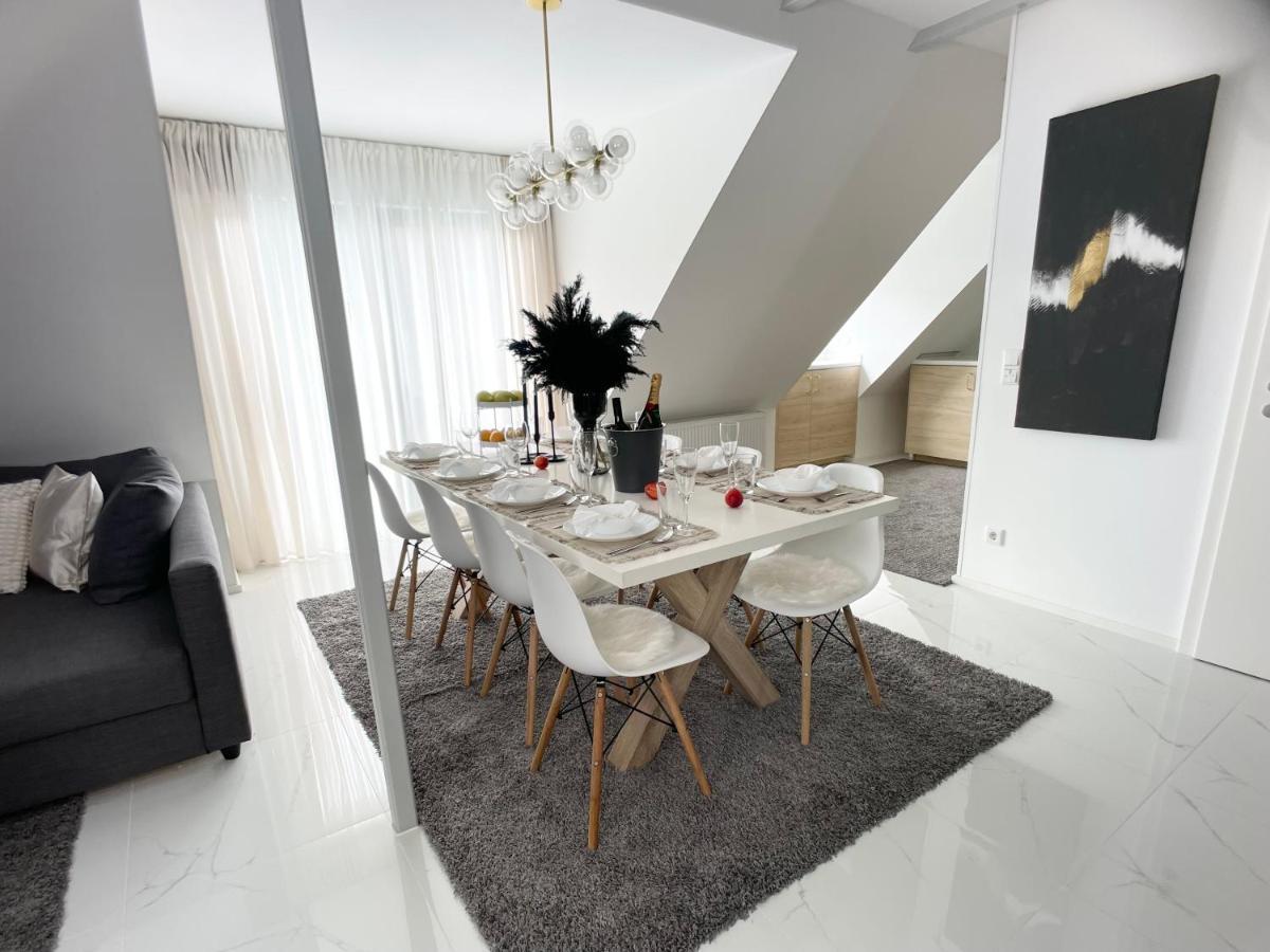 M-Style 04 Apartment Mit Balkon Und Gasgrill, 24H Self-Check-In, Free Parking, Netflix Nuremberg Bagian luar foto